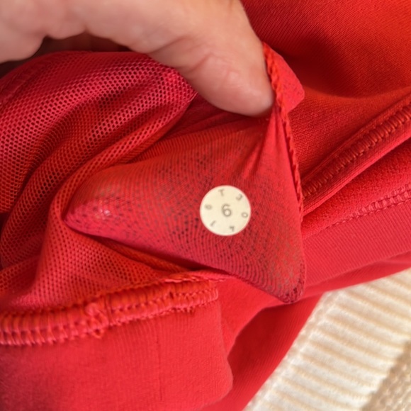 NWOT Lululemon Lush Coral Deep Breath Tank Size 6 - Picture 9 of 9